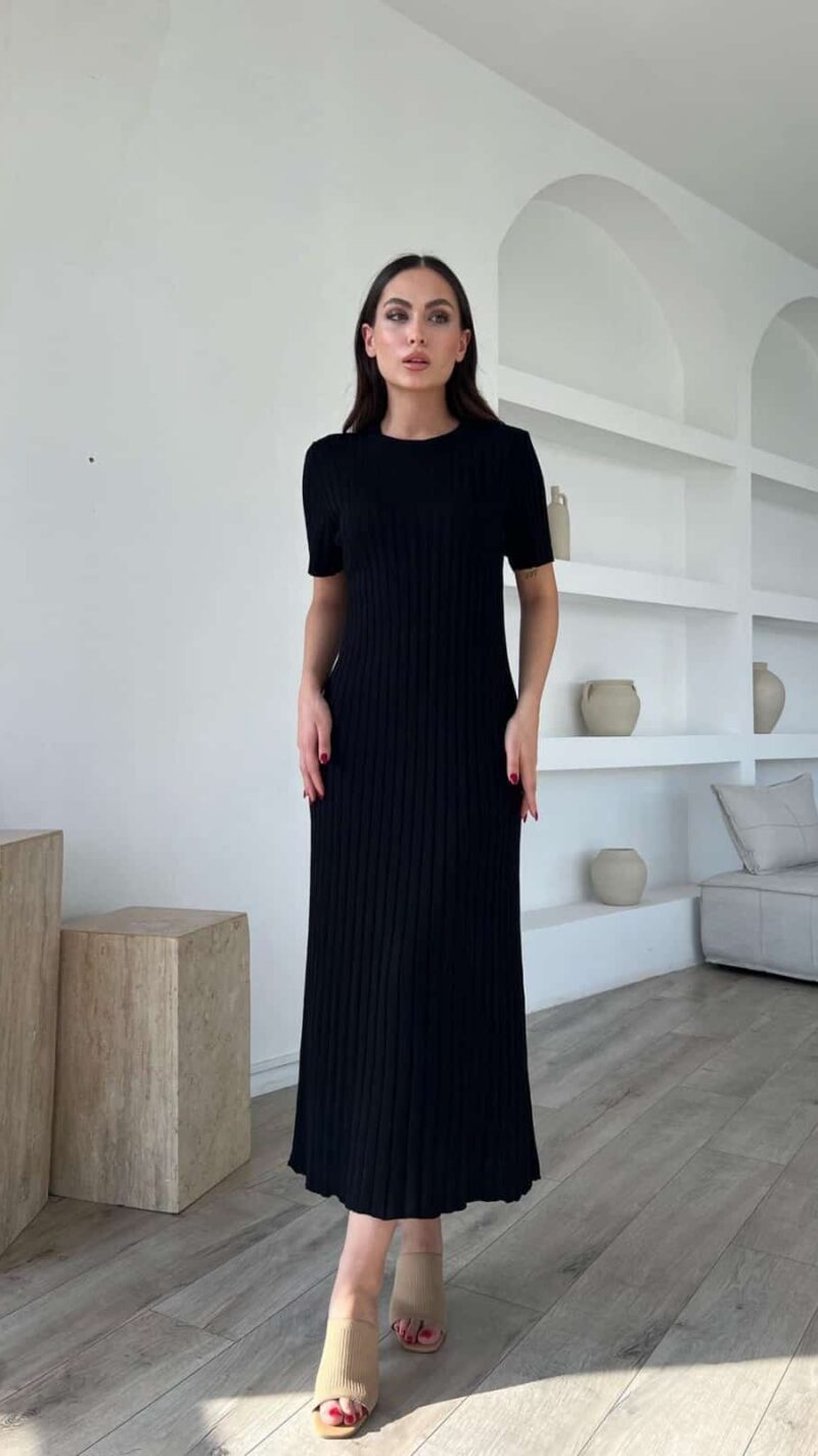 Short Sleeve Knitwear Midi Dress Black
