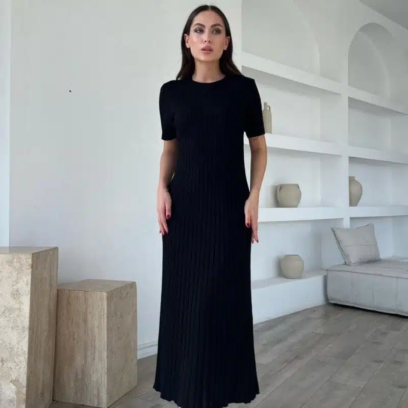 Short Sleeve Knitwear Midi Dress Black