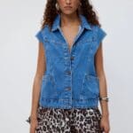 Blue Women's Denim Vest with Buttoned Pockets