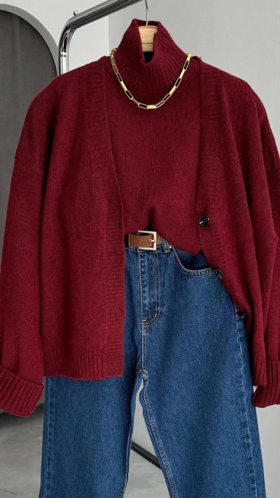 Red Undershirt Knitwear and Cardigan