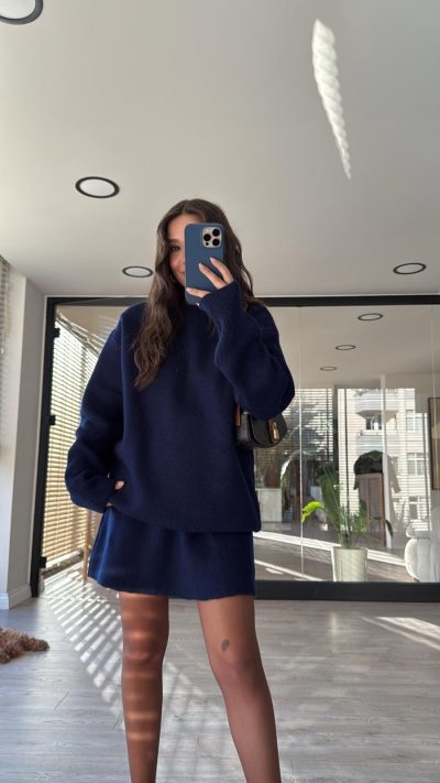 Navy Blue Crew Neck Skirted Knitwear Suit Standard