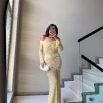 YELLOW LACE DETAILED MADONNA COLLAR DRESS