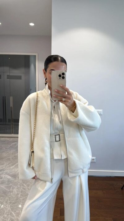 ZIPPER DETAILED COMFORTABLE CUT JACKET