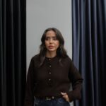 BITTER BROWN BUTTONED SWEATER ON TOP