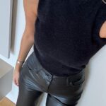 Stand Collar Bearded Sweater - Black