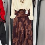 PATTERNED WRAP SKIRT IN BROWN