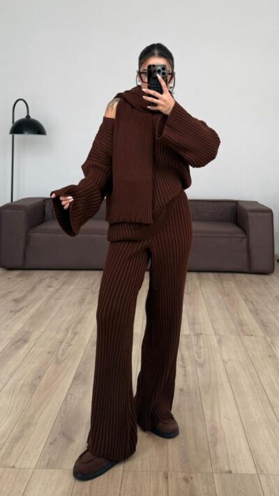 Scarfed V Neck Knitwear Set Brown
