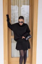 Turtleneck Knitwear Sweater with Pleated Skirt Set -Black
