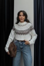 White COLLAR SCANDINAVIAN PATTERNED SWEATER