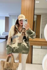 Presy Beige Deer Teddy Sweater