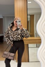 Presy Leopard Teddy Sweater