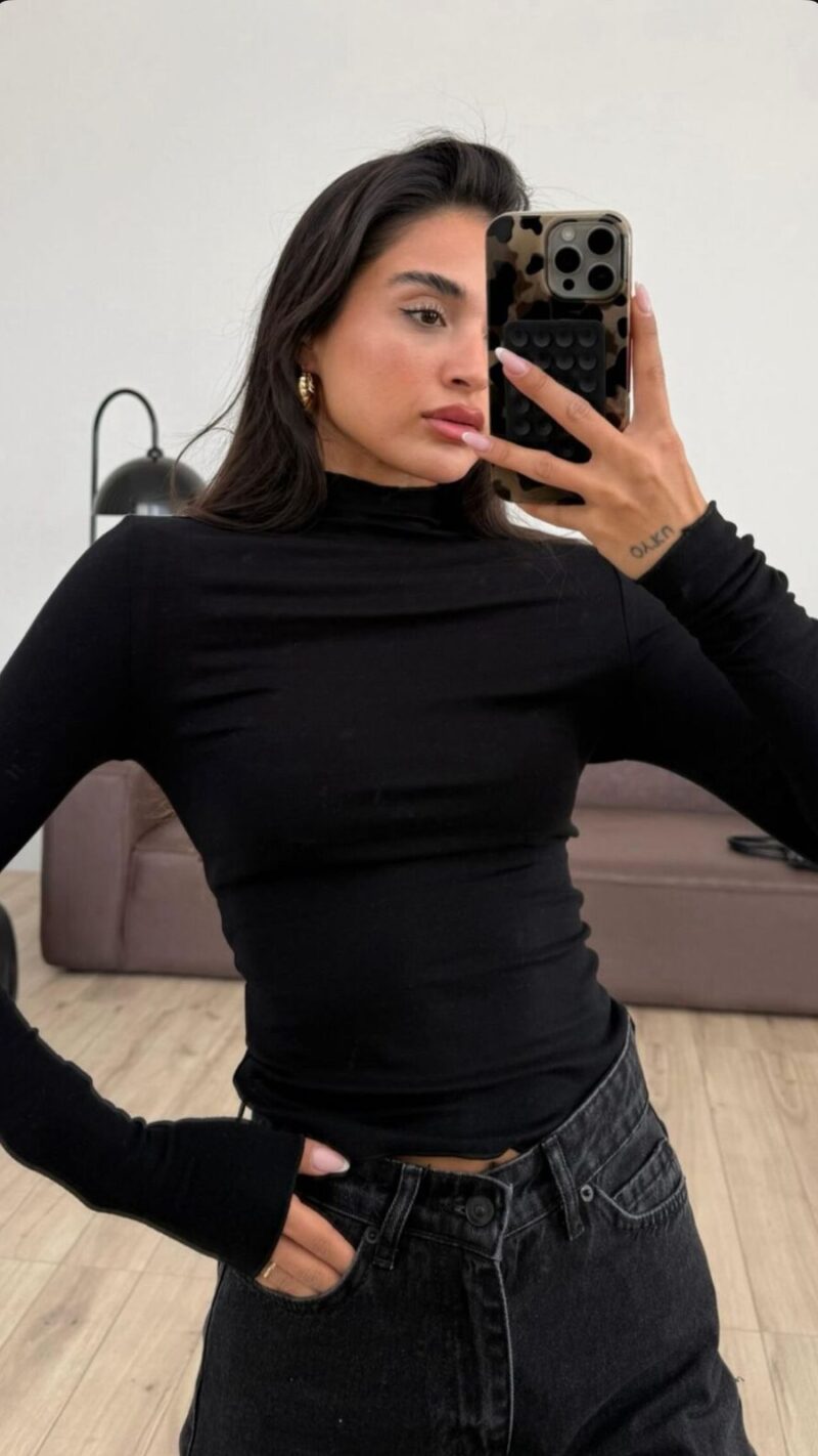 Black Long Sleeve Turtleneck Top