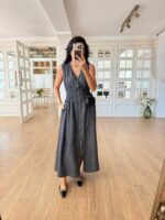 Sleeveless Black Zip Front Maxi Dress - Image 4