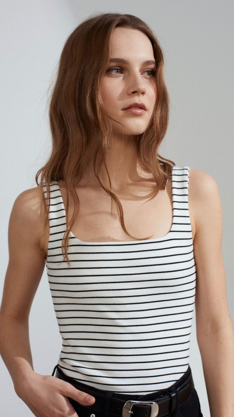 Women's White and Black Striped Tank Top