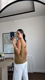 Textured Gold Sleeveless V-Neck Top - Image 3