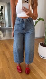 High Waisted Wide Leg Blue Jeans - Image 2