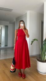 Red Sleeveless Maxi Dress
