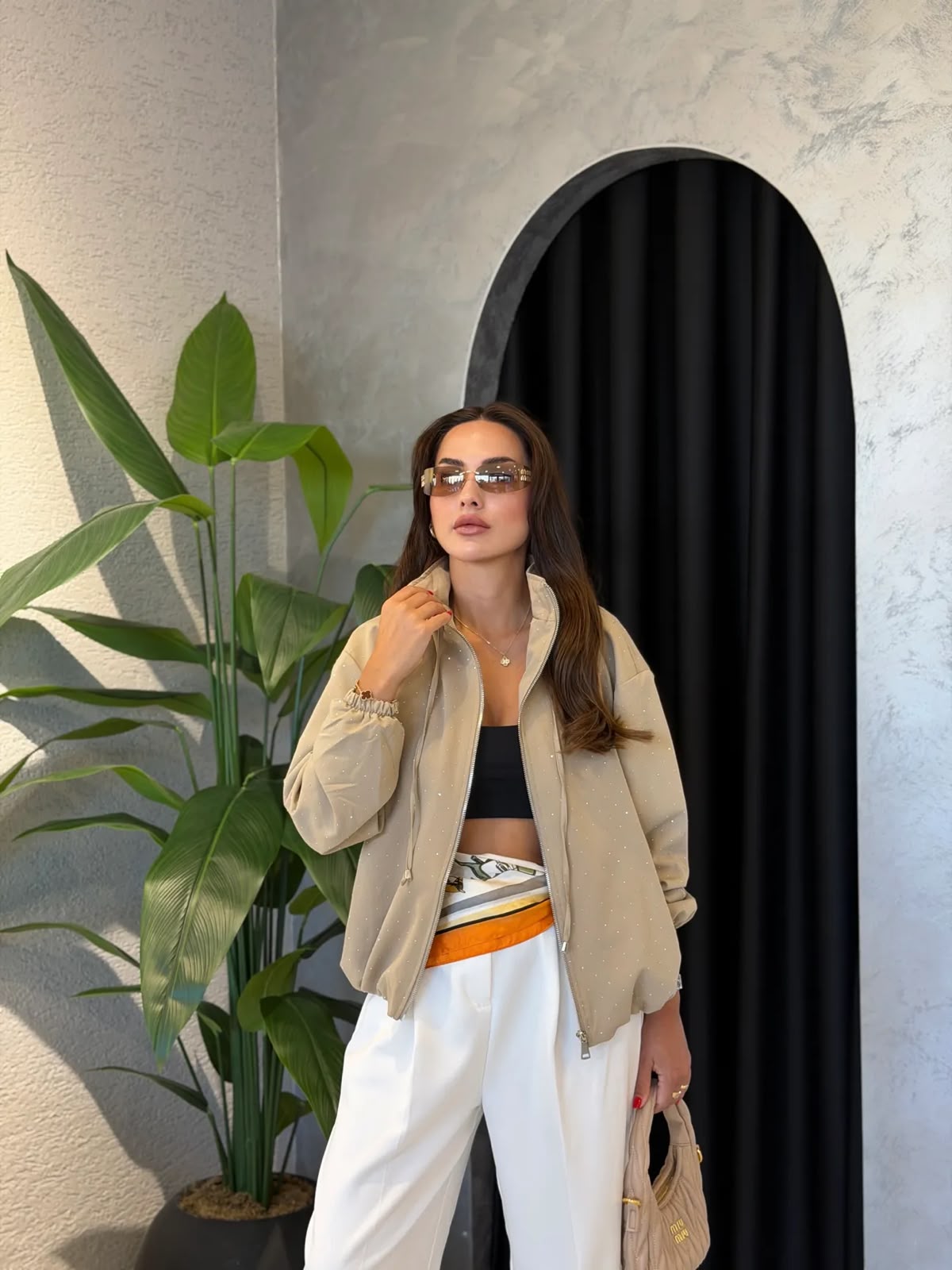 a04ad290-f647-4f66-8811-052ecbc0cc9d Beige Zip-Up Lightweight Jacket - Image 1