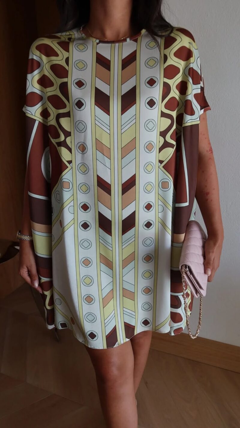 Geometric Print Short Sleeve Shift Dress